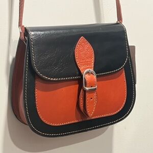 NWT Vera Pelle Saddle Bag Genuine Italian Leather